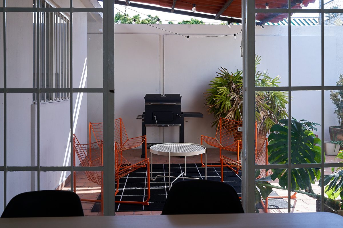 Área exterior Glasshouse GDL vista abierta