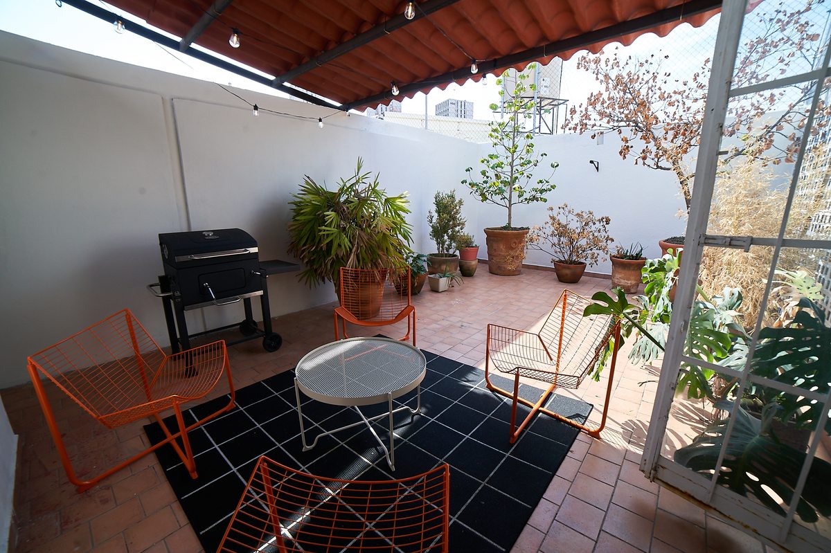 Zona lounge exterior Glasshouse Col Americana